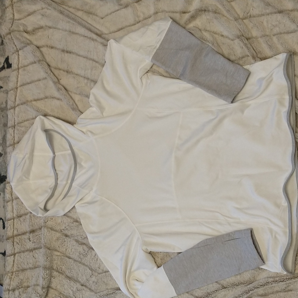 Avia hooded long sleeve shirt XL